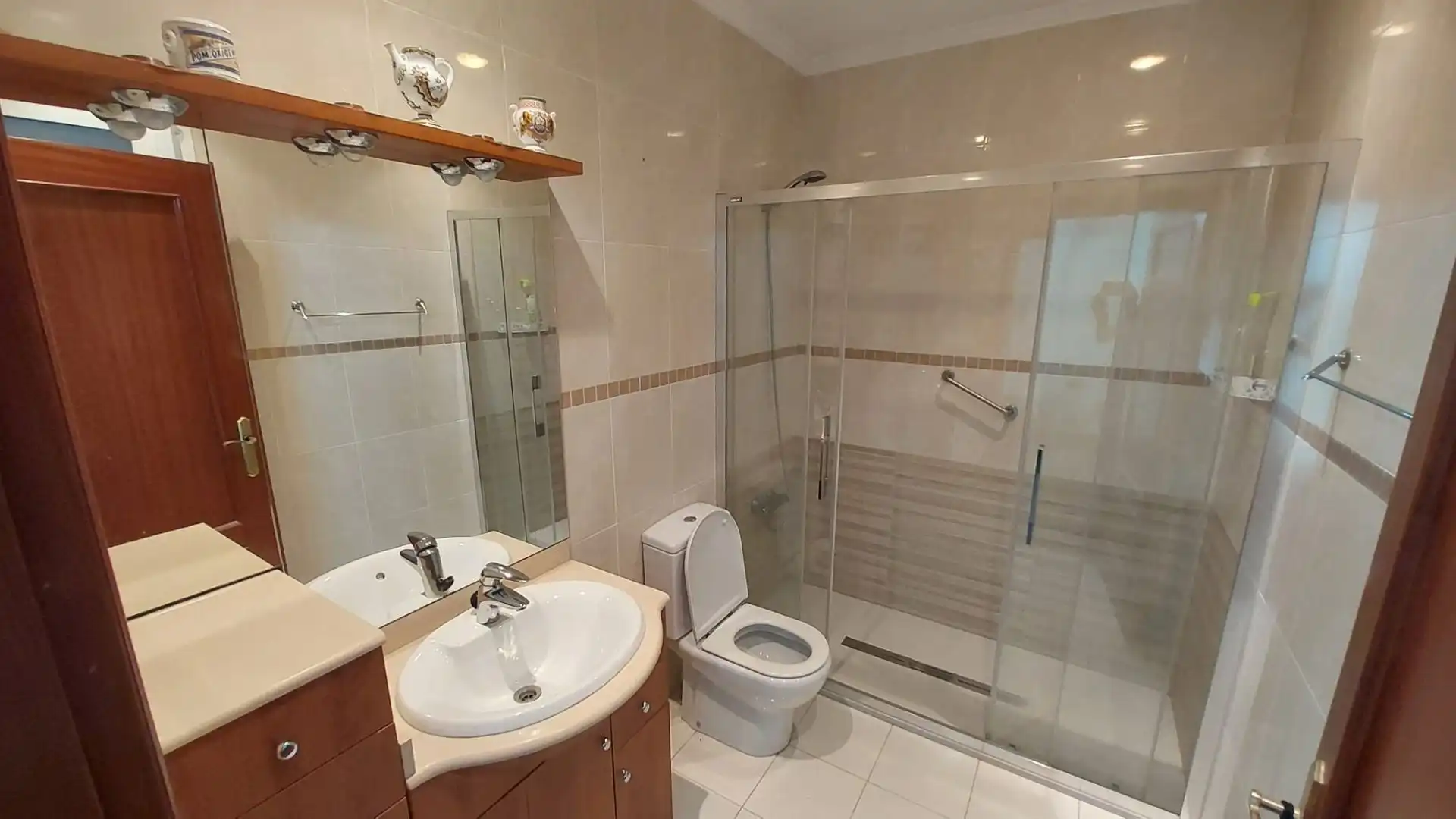 Bathroom of Flat for sale in Laudio / Llodio, Araba - Álava