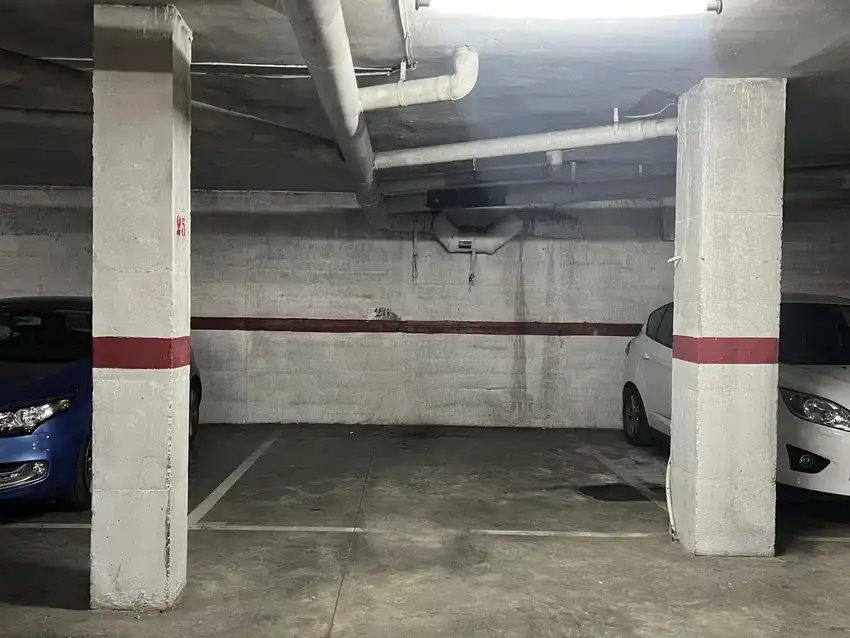 Individuel avec ascenseur à vendre à Carrer del Riu Freser