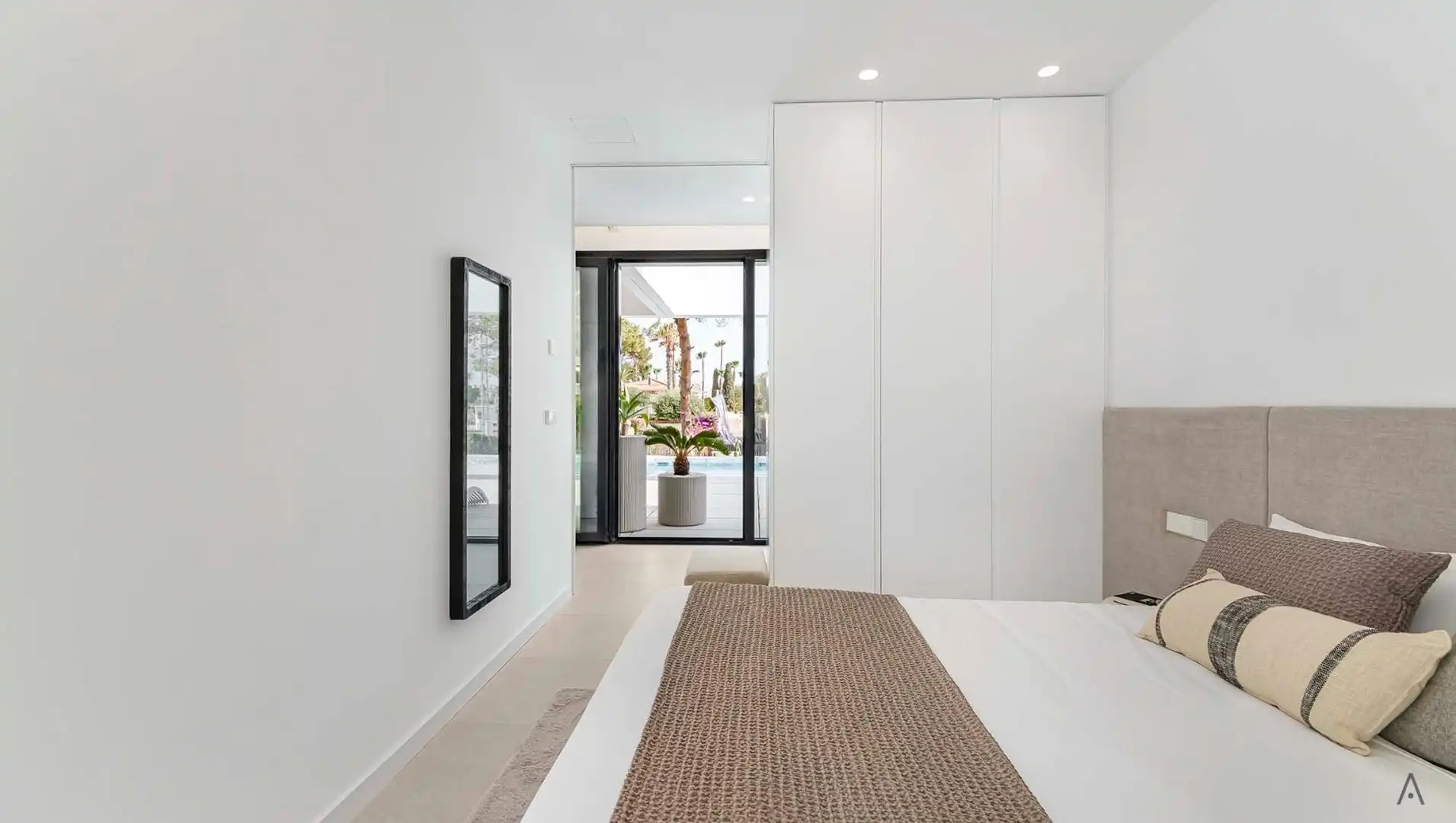 Detached house for sale in Calle PIRINEOS, imagen 12