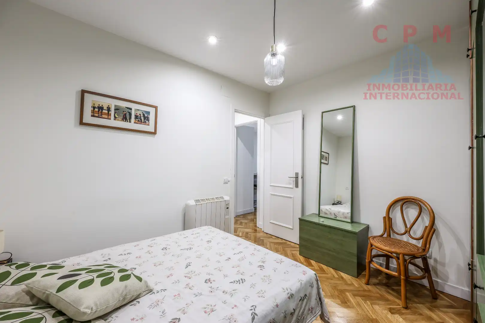 Dormitori de Pis de lloguer en Madrid amb Aire condicionat, Calefacció i Parquet