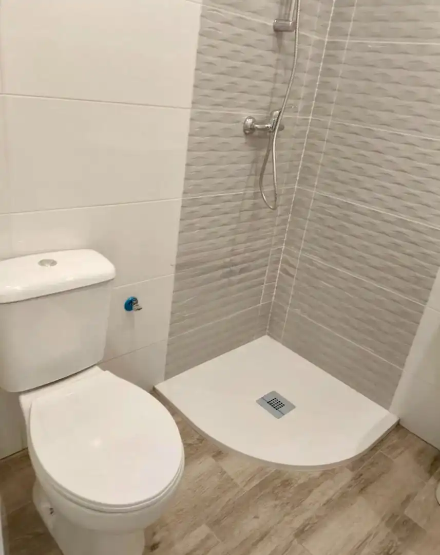 Bathroom of Flat for sale in Torremolinos  with Air Conditioner and Heating