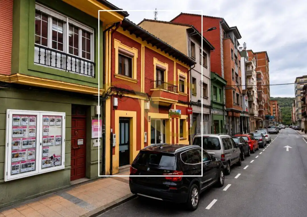 Vista exterior de Edifici en venda en Langreo
