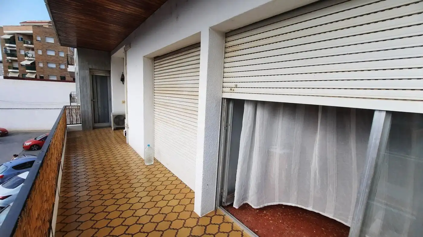 Vista exterior de Pis en venda en Amposta amb Terrassa, Moblat i Balcó