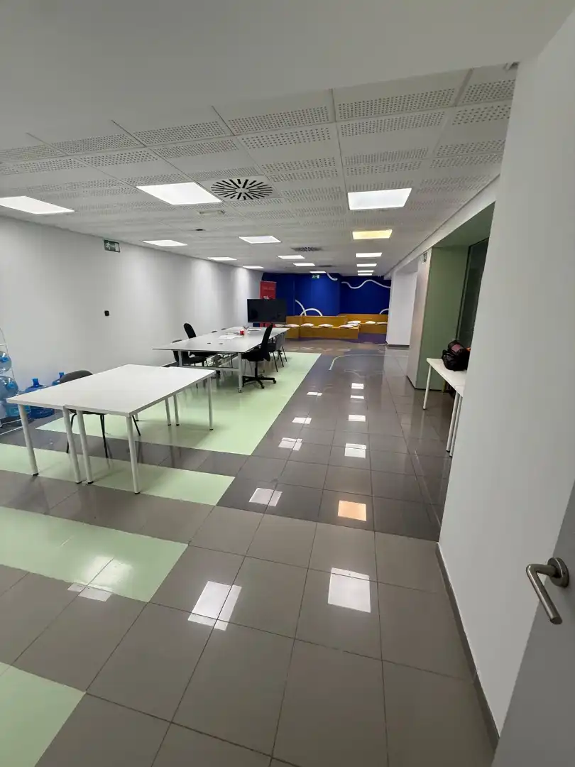 Commercial properties for rent in Esparreguera  with Air Conditioner and Heating