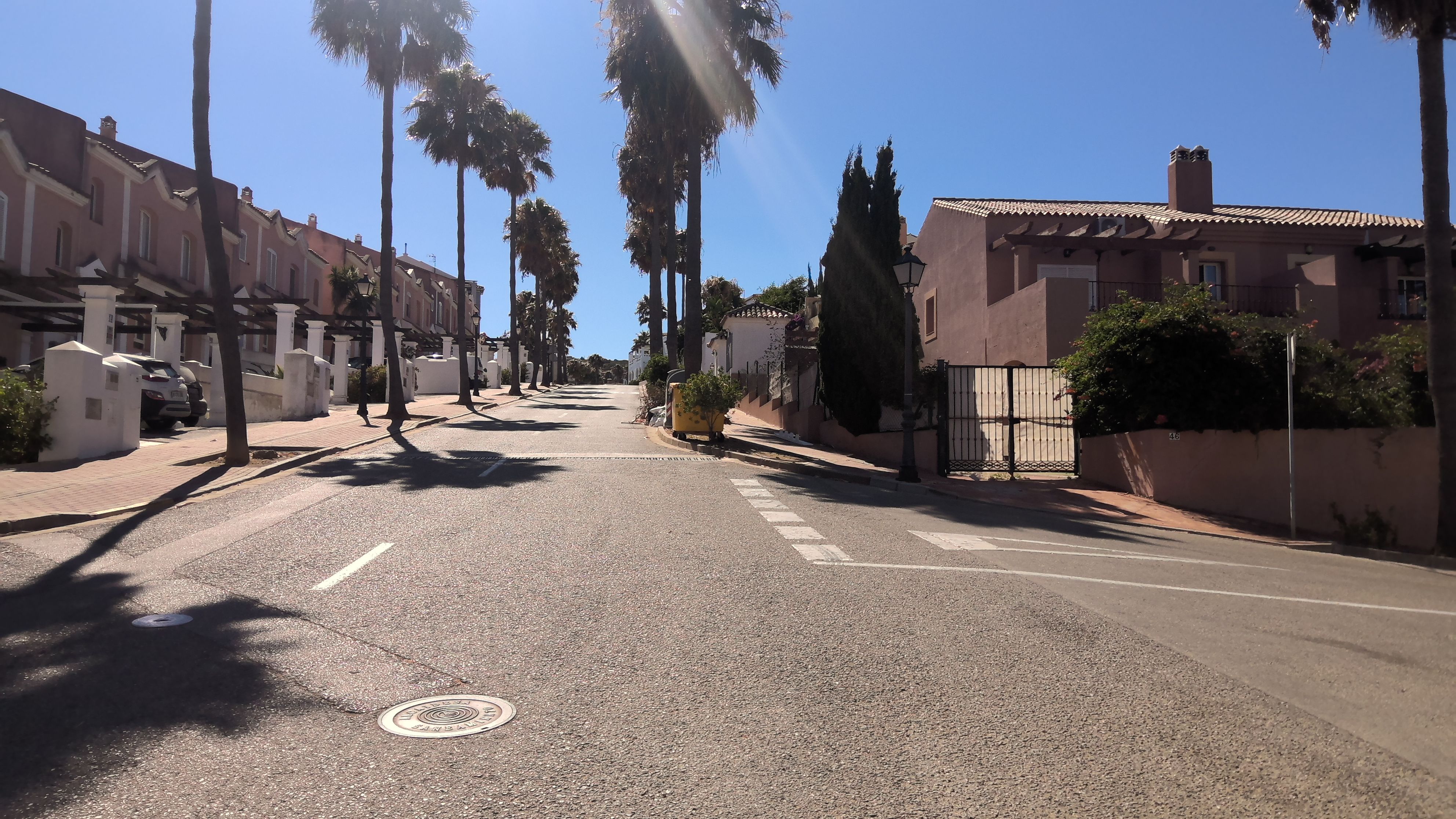 Exterior view of Single-family semi-detached for sale in La Alcaidesa  with Balcony