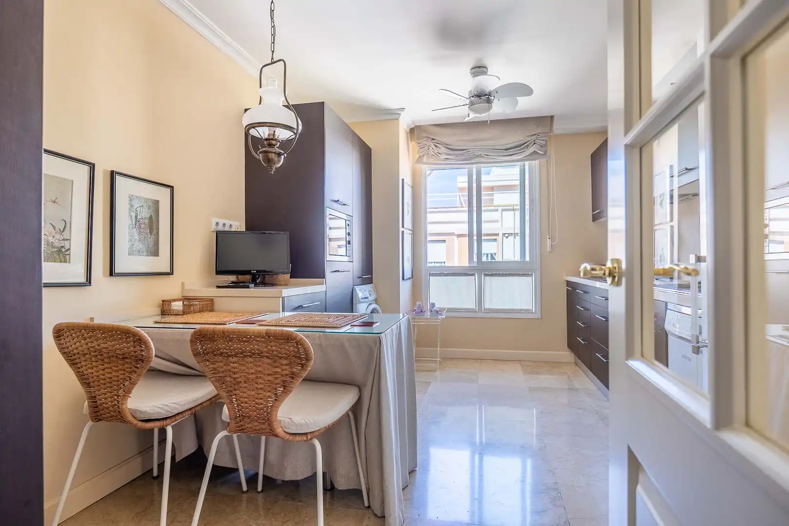 Dining room of Flat for sale in Sevilla  with Air Conditioner, Heating and Storage room