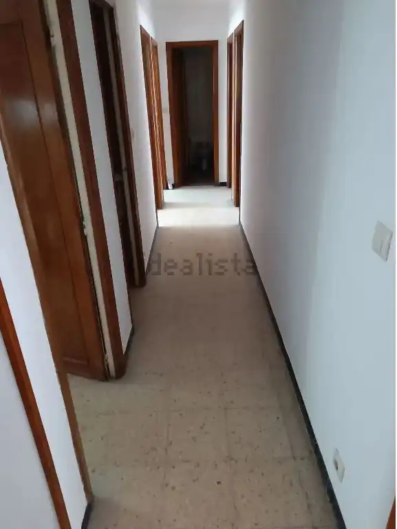 Piso en venta en Santiago de Compostela  con Calefacción, Terraza y Amueblado