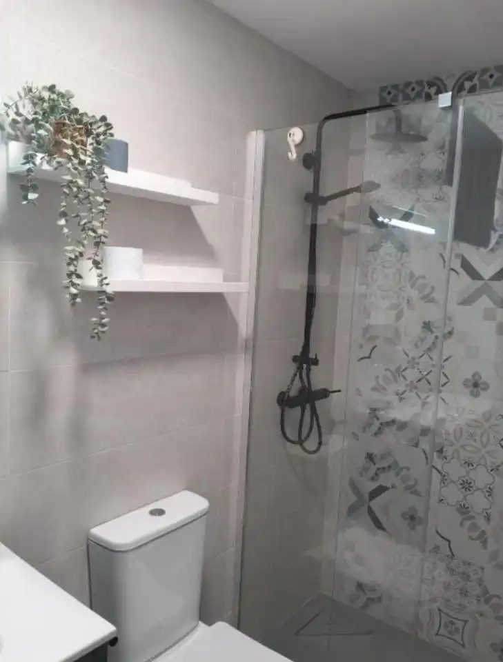 Bany de Planta baixa de lloguer en Málaga