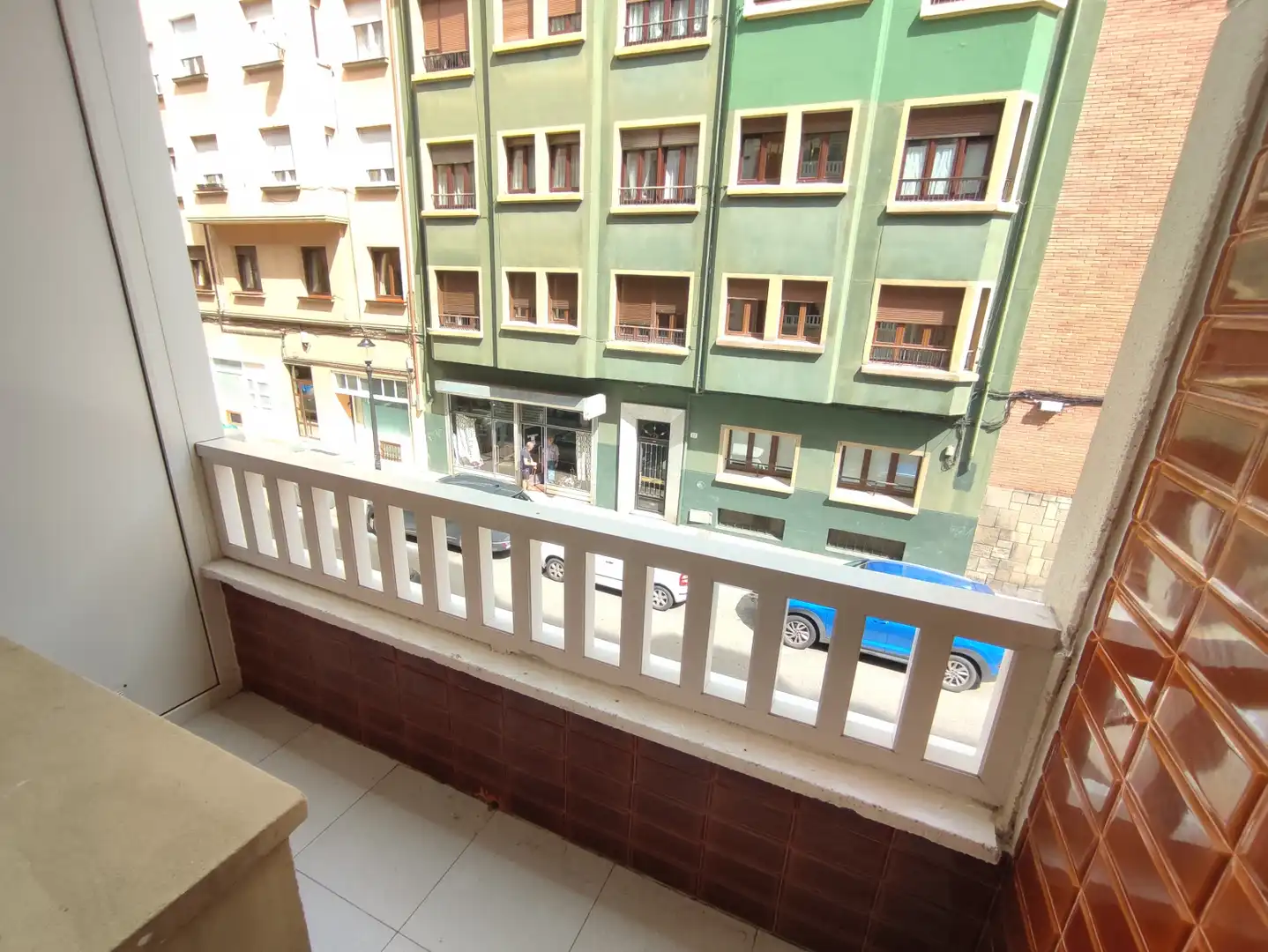 Terrassa de Pis de lloguer en Gijón  amb Calefacció, Parquet i Moblat