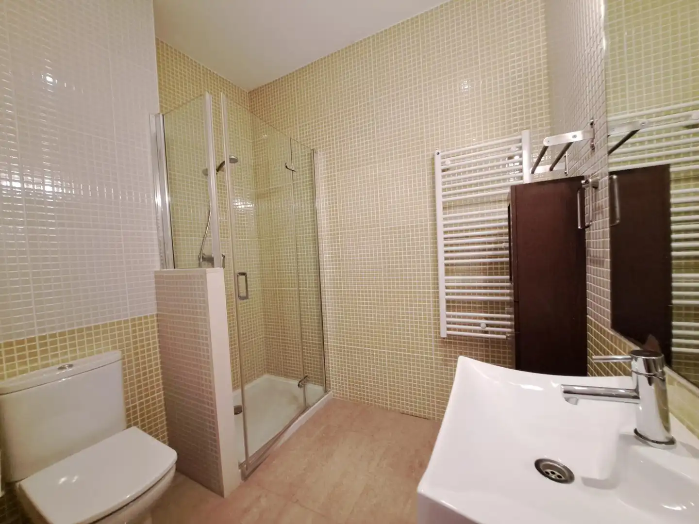 Bany de Casa o xalet en venda en Esparreguera amb Calefacció, Jardí privat i Traster