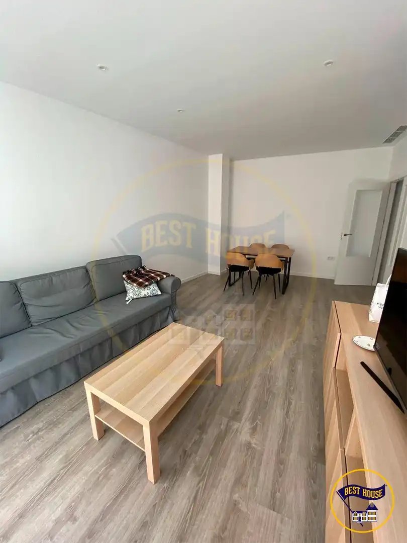 Flat for sale in Calle JOSE COBO, Centro