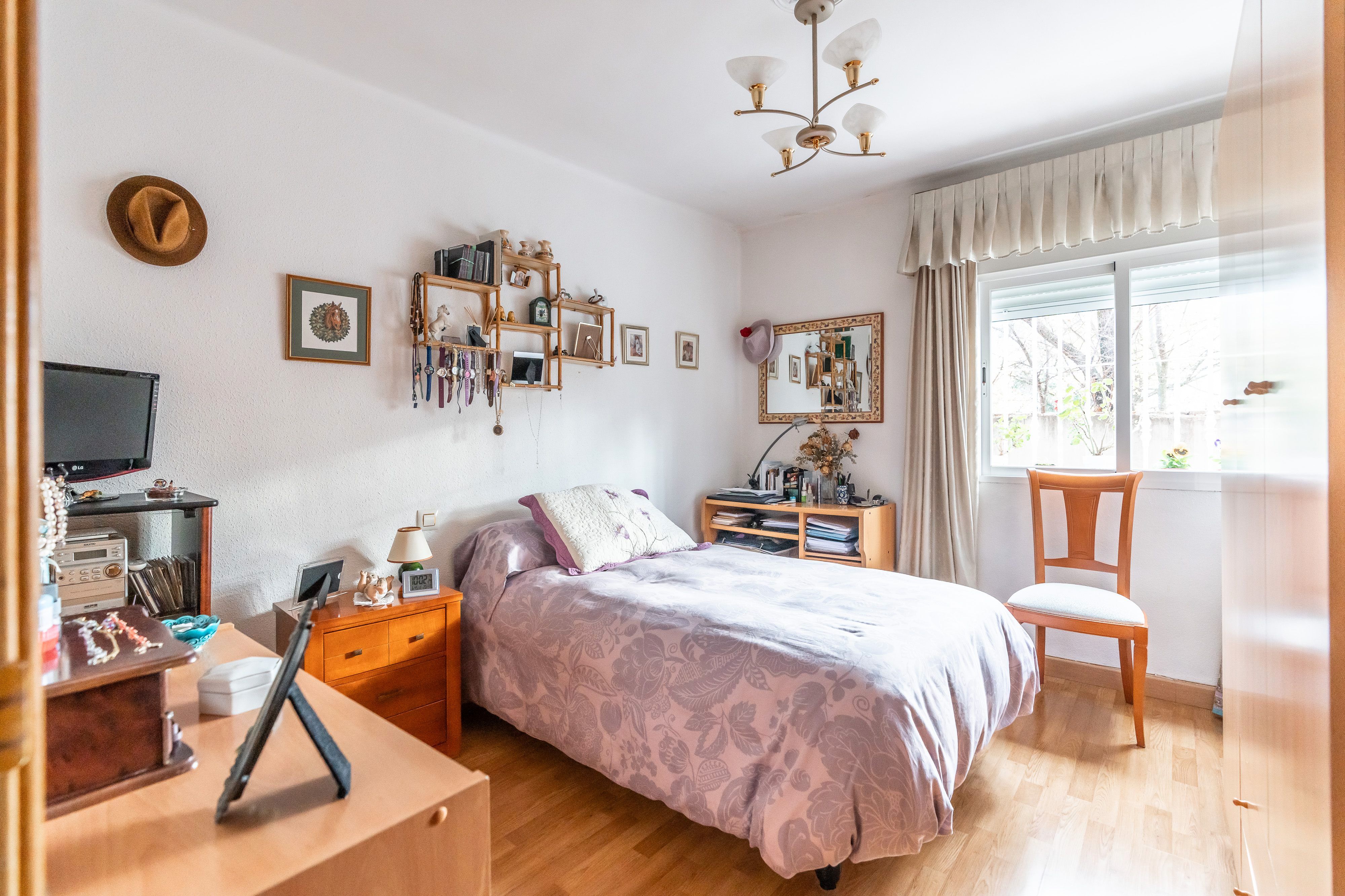 Habitación de Piso en venta en  Madrid Capital con Calefacción