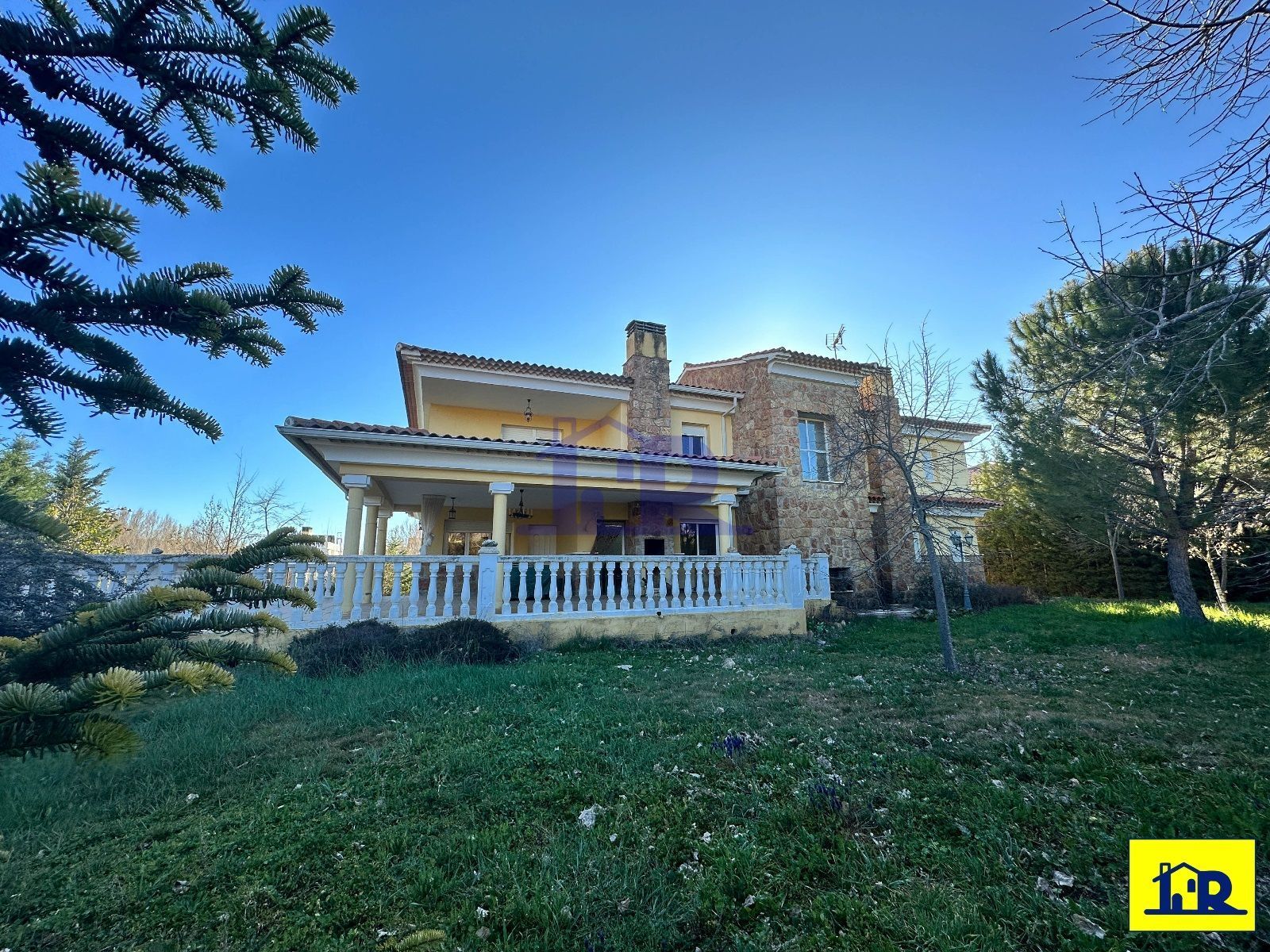 Exterior view of House or chalet for sale in Villalba de la Sierra  with Air Conditioner, Heating and Private garden