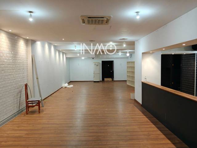 Local comercial en Alquiler en Cervantes en Centre