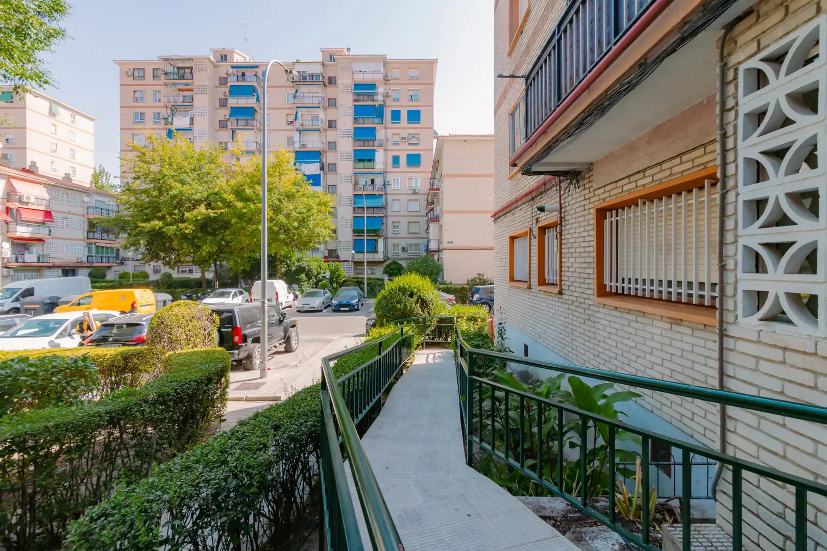 Vista exterior de Apartament en venda en Madrid amb Aire condicionat