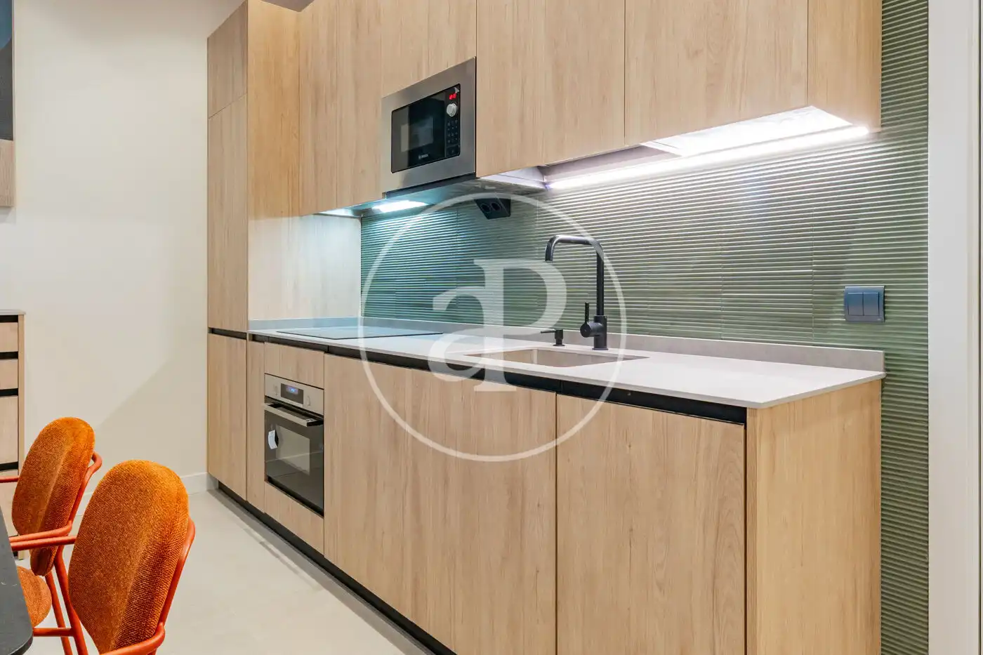 Cuina de Pis en venda en Madrid amb Aire condicionat, Calefacció i Terrassa