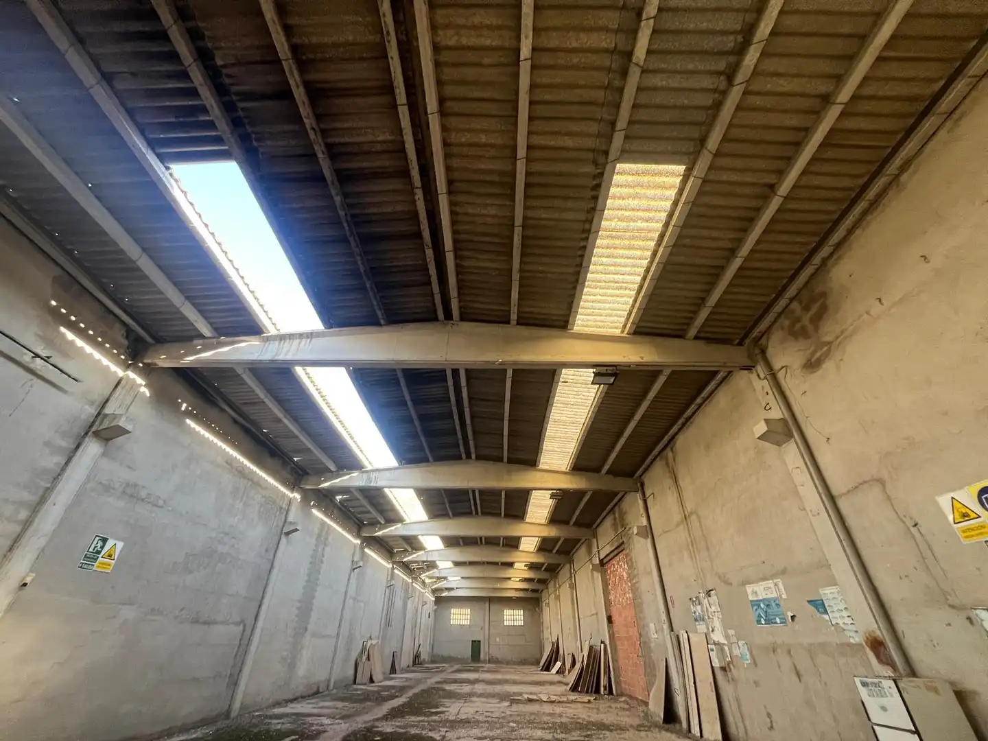 Industrial buildings for sale in Calle Río Huerva, 18, Cadrete