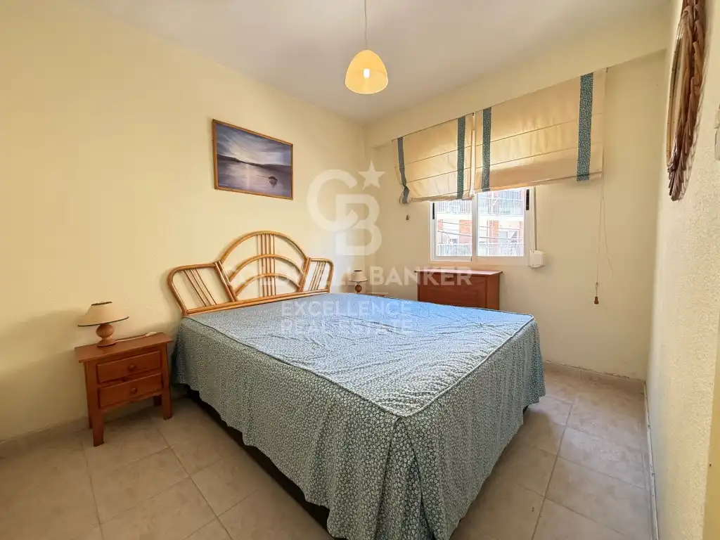 Flat for sale in Calle Almirante Roger De Lauria, Oliva Playa