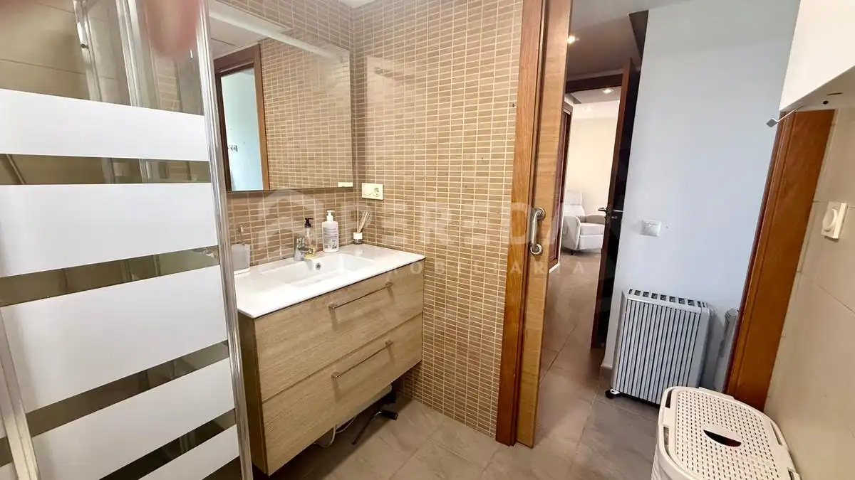 Bathroom of Flat for sale in Roquetas de Mar  with Private garden, Terrace and Community pool