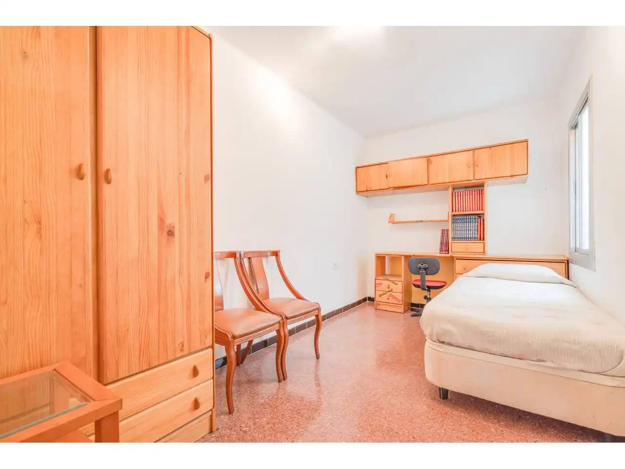 Bedroom of Flat for sale in Terrassa  with Air Conditioner