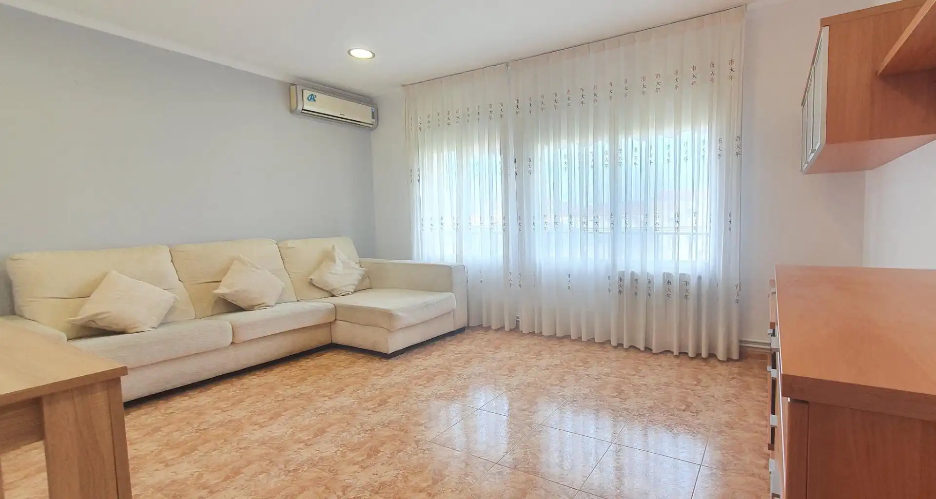 Sala d'estar de Pis en venda en Sabadell amb Aire condicionat i Calefacció