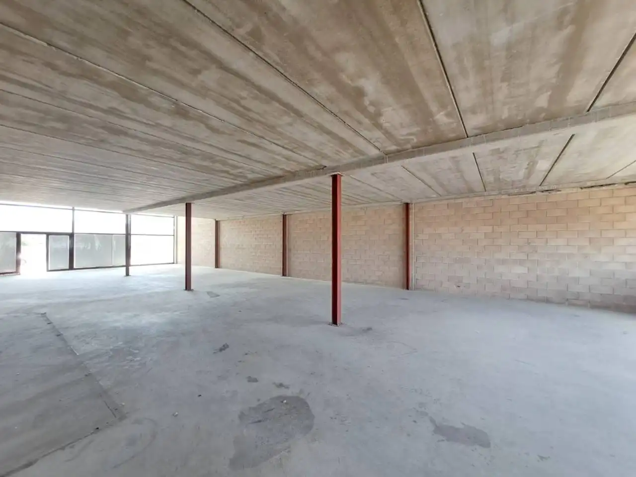 Fabrikhallen zum Verkauf in Burgos