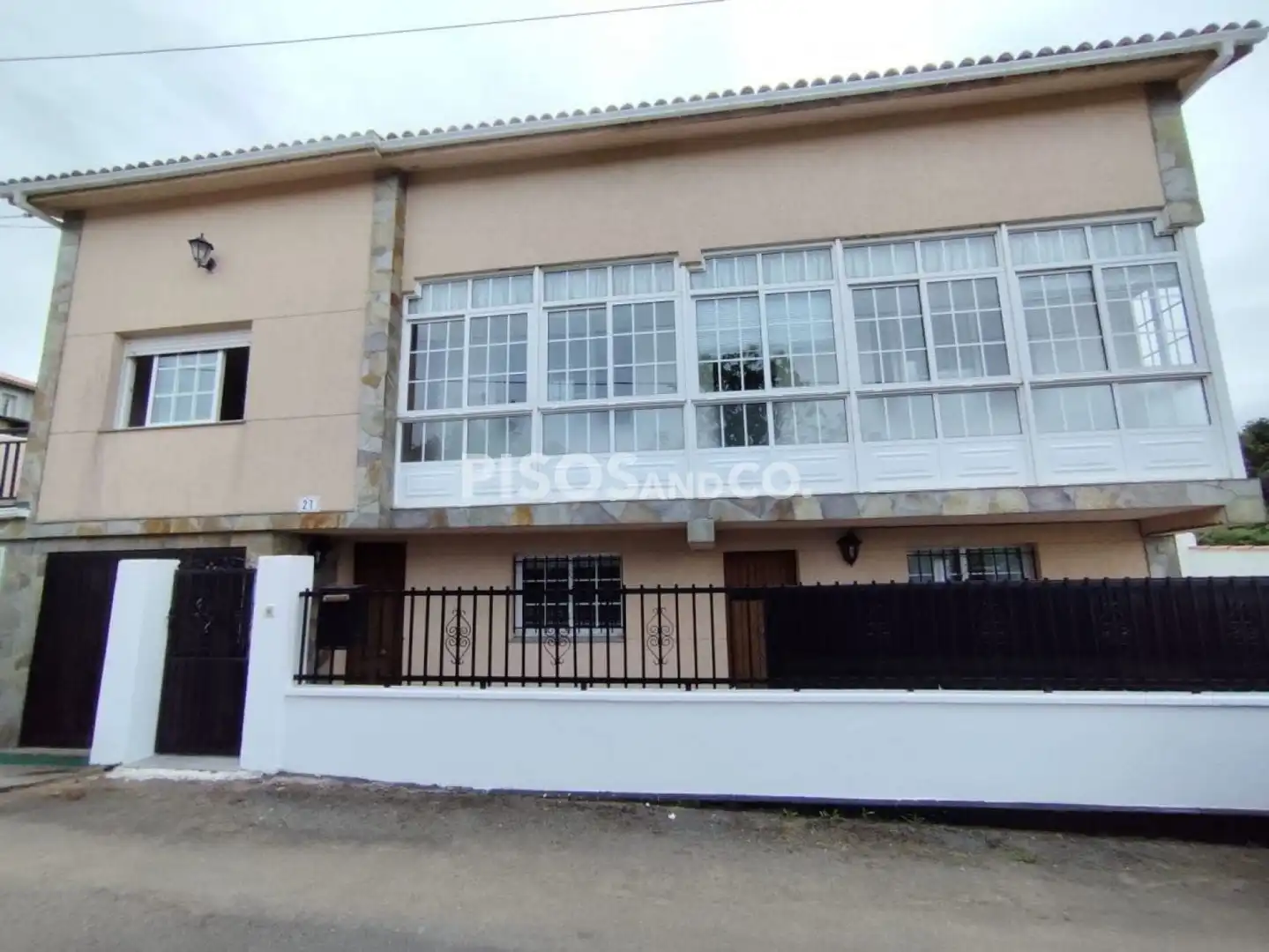 Exterior view of Houses for sale in A Coruña Capital   with Heating, Terrace and Furnished
