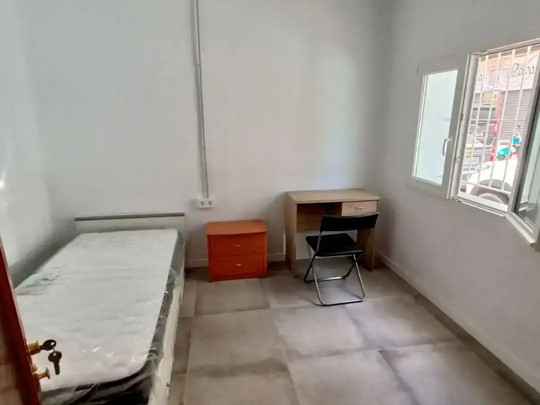Erdgeschoss zur Miete in Calle Alfonso XIII, 50, Centro