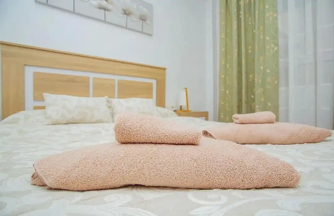 Habitación de Apartamento de alquiler en Torrevieja con Aire acondicionado, Amueblado y Internet