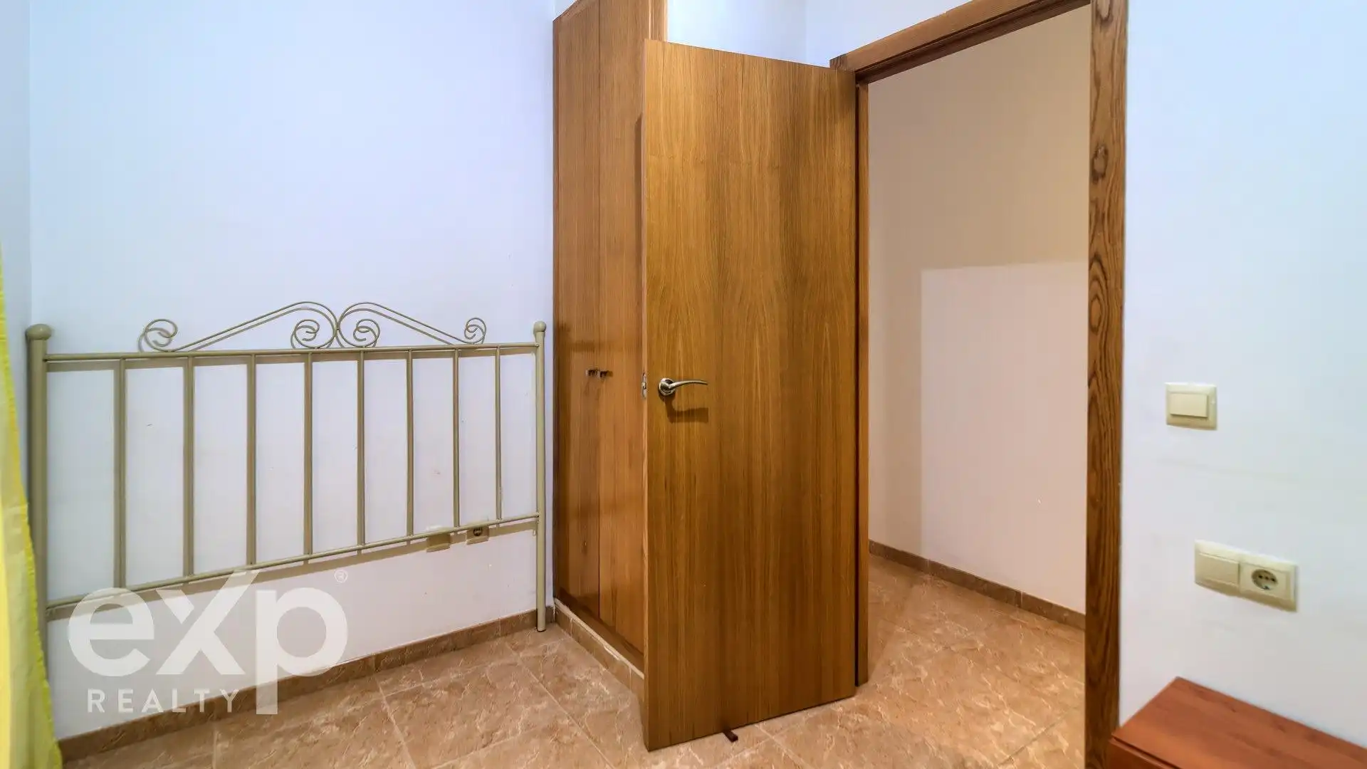 Flat for sale in Alginet  with Air Conditioner, Terrace and Storage room