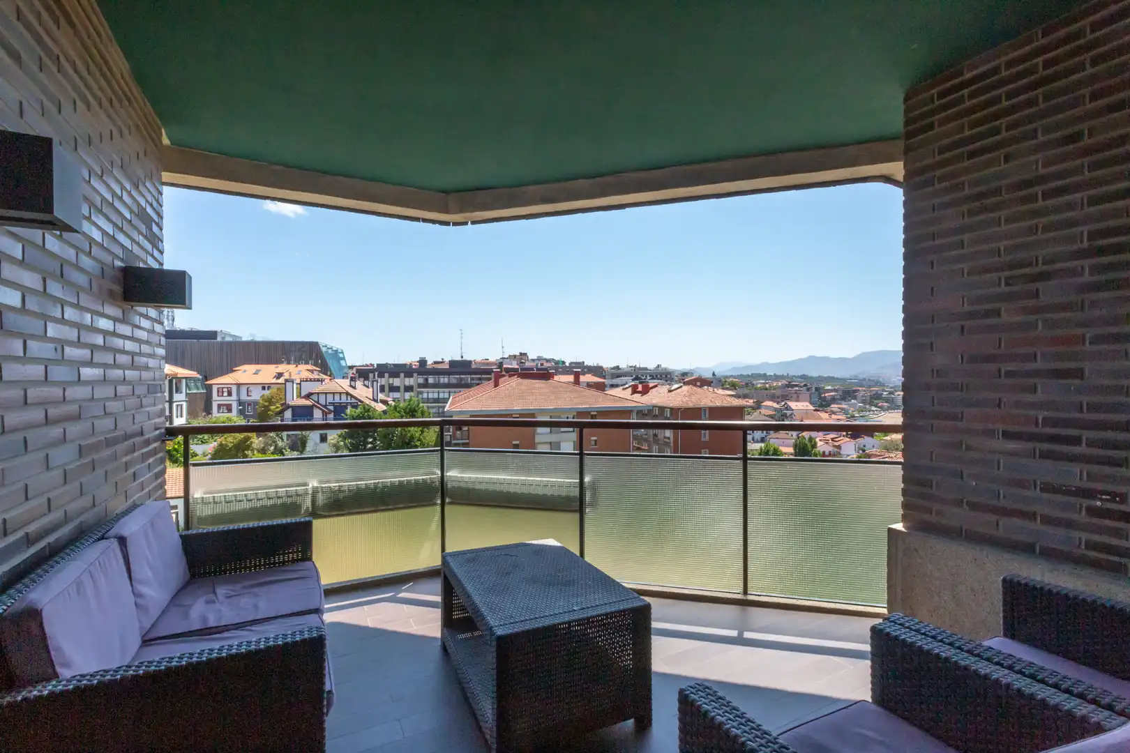 Terrassa de Pis en venda en Getxo  amb Calefacció, Terrassa i Traster
