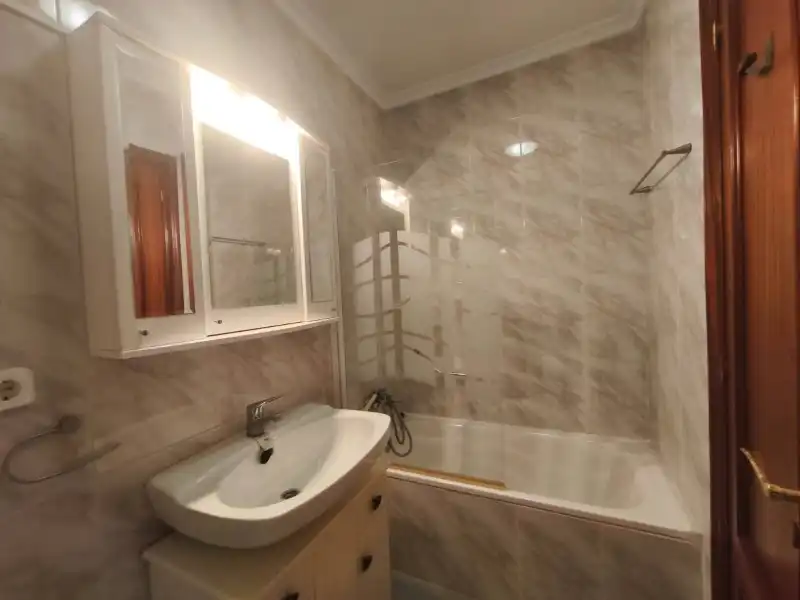 Bathroom of Flat for sale in Rionansa  with Heating, Private garden and Parquet flooring