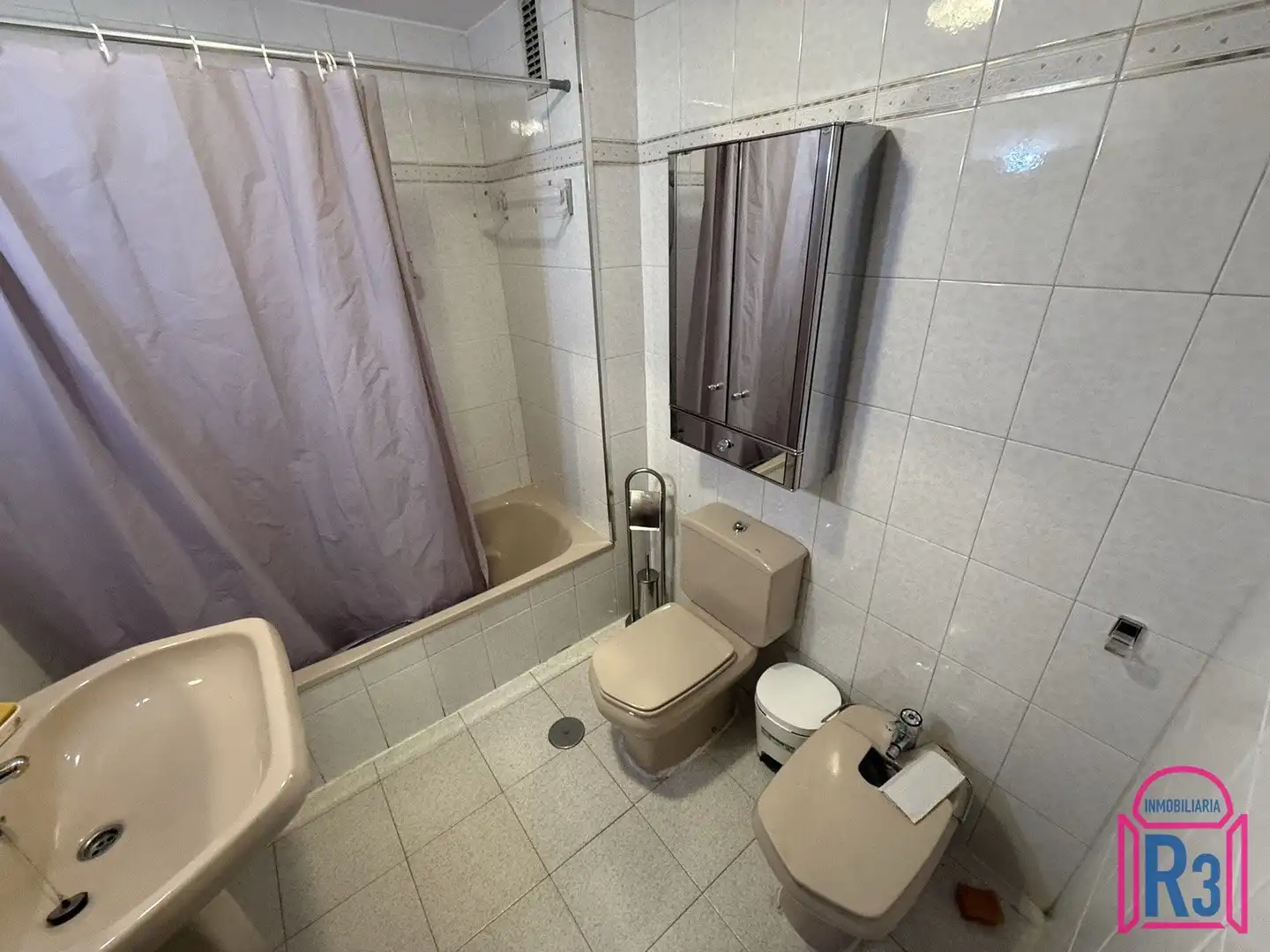 Badezimmer von Wohnung zur Miete in León Capital  mit Heizung, Terrasse und Möbliert