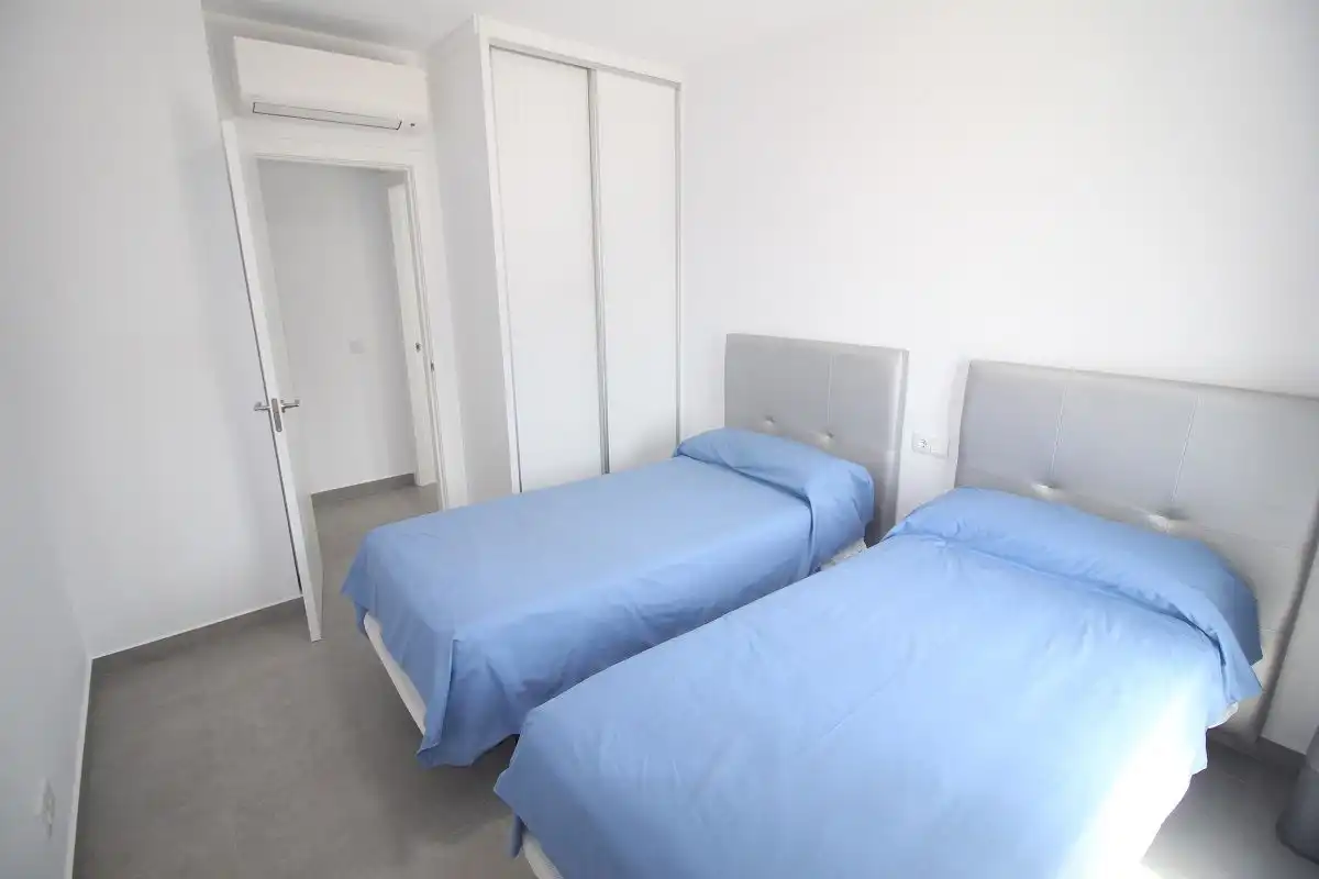 Dormitori de Casa o xalet de lloguer en Vélez-Málaga amb Aire condicionat, Calefacció i Jardí privat