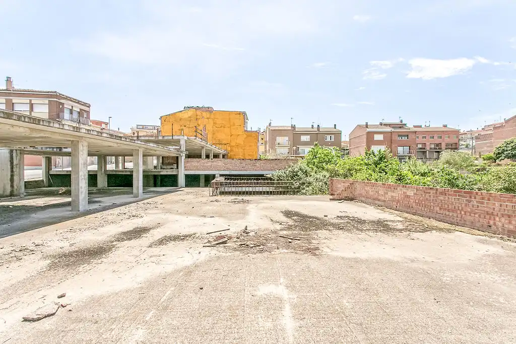 Parking of Buildings for sale in Navarcles