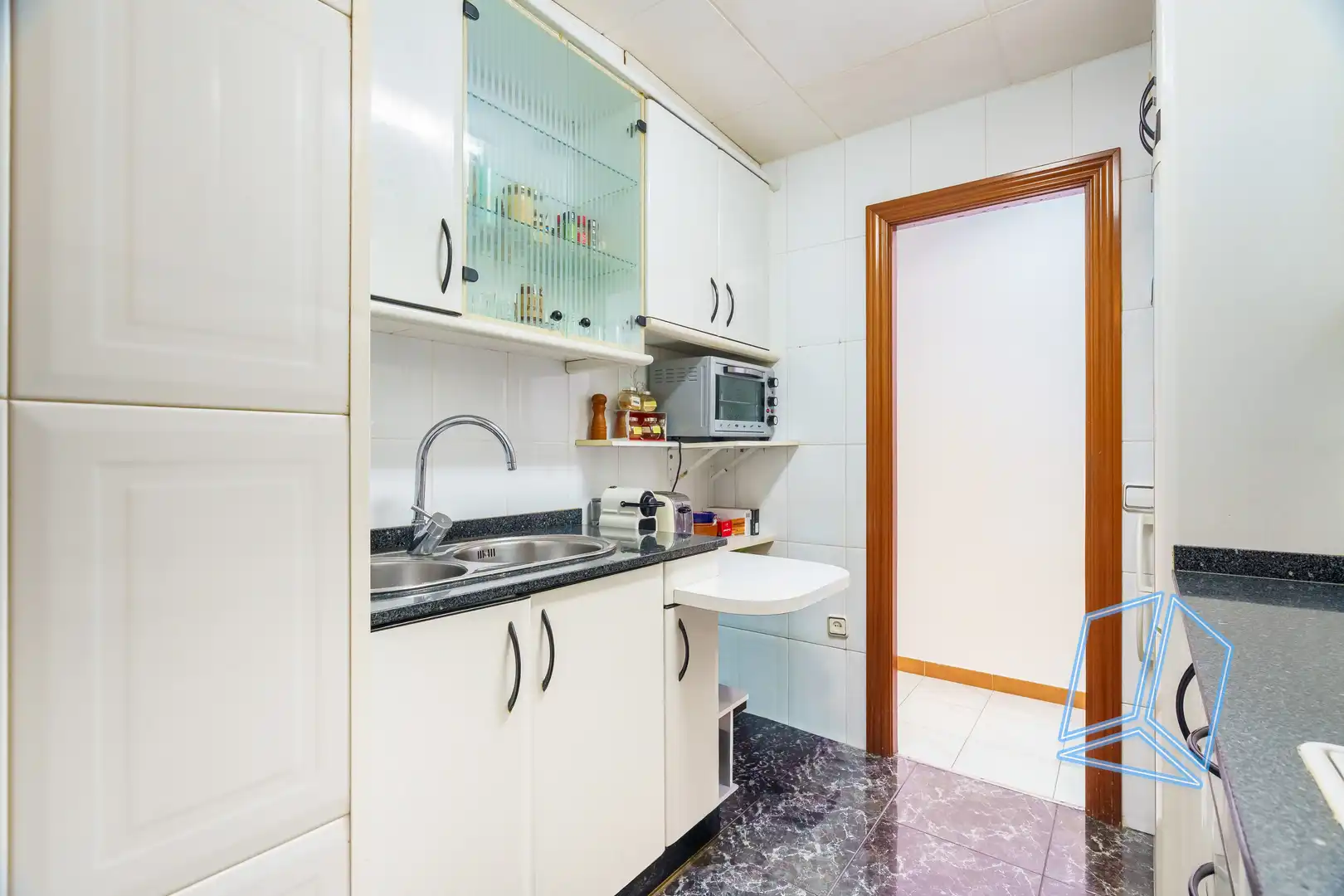Cocina de Piso en venta en Barcelona con Balcón