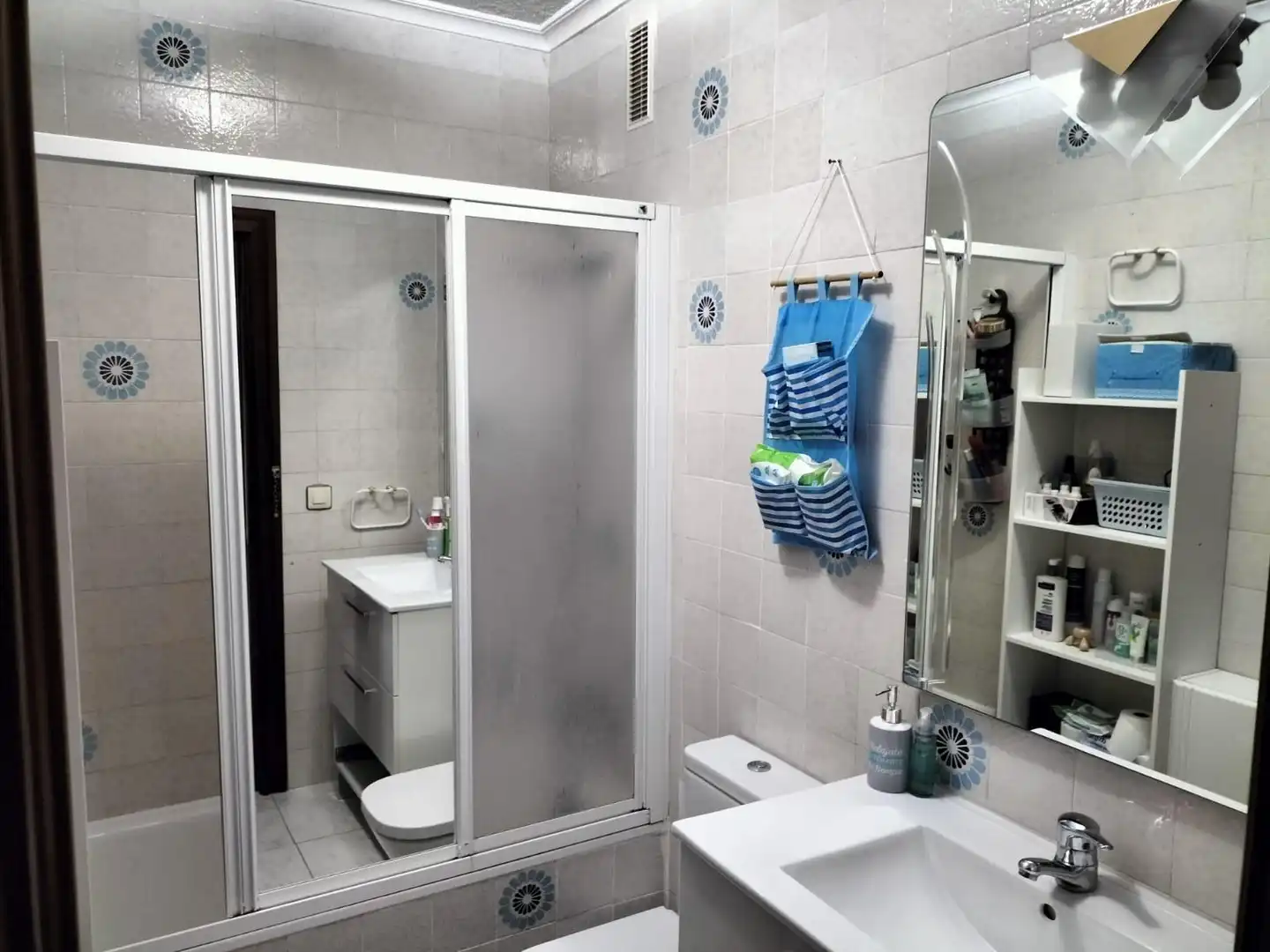 Badezimmer von Wohnung zum Verkauf in Villamuriel de Cerrato mit Heizung und Abstellraum