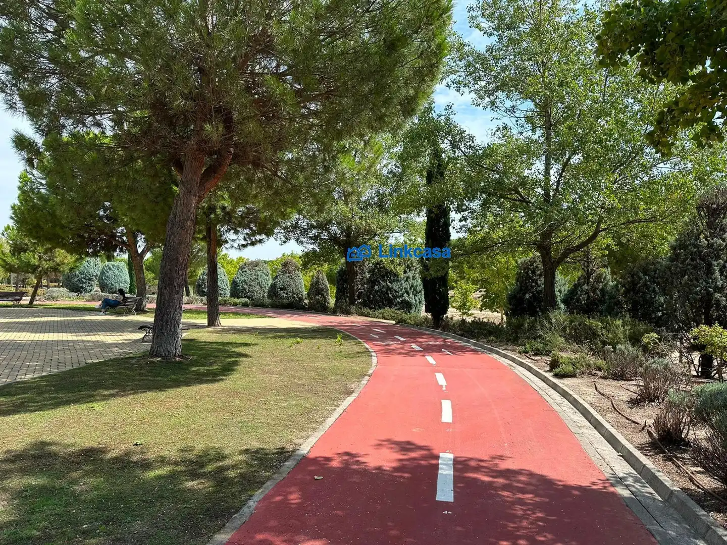 Vista exterior de Pis de lloguer en Pozuelo de Alarcón amb Aire condicionat, Calefacció i Jardí privat