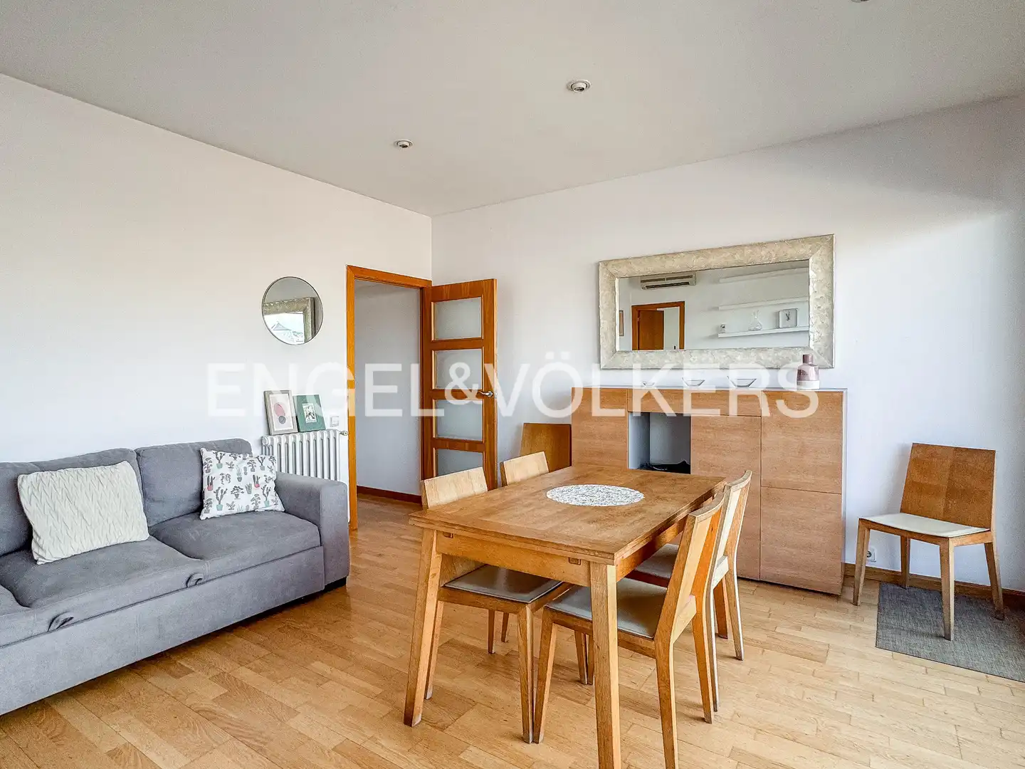 Comedor de Ático de alquiler en Barcelona con Aire acondicionado, Calefacción y Parquet