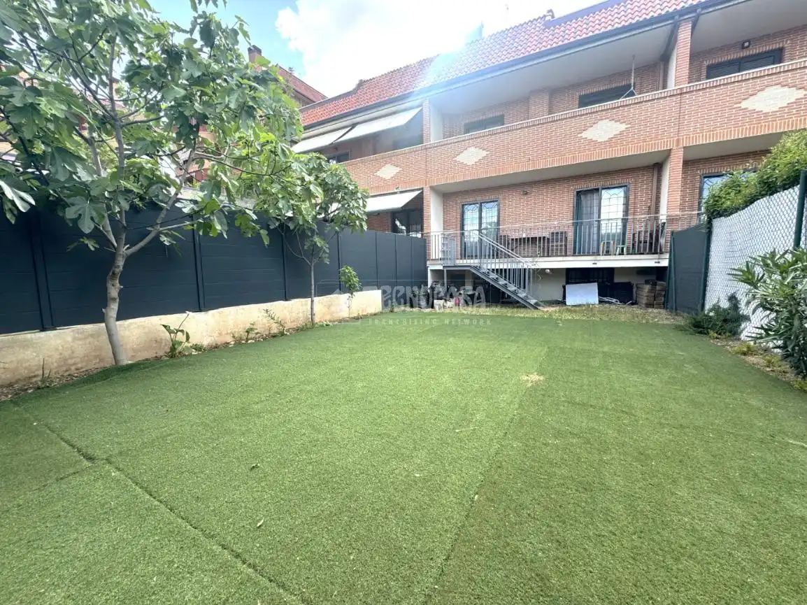 Terrace of Detached homes for sale in Alcalá de Henares  with Air Conditioner, Terrace and Community pool