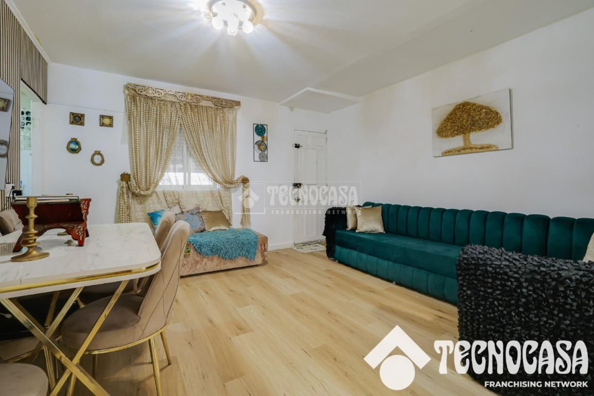 Living room of Flat for sale in Badalona