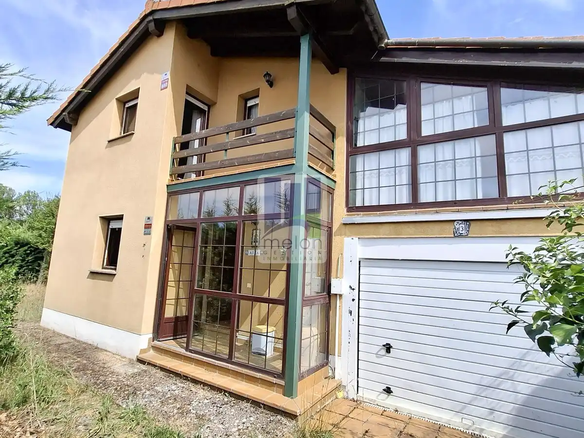 Vista exterior de Casa o chalet en venta en Quintanaortuño