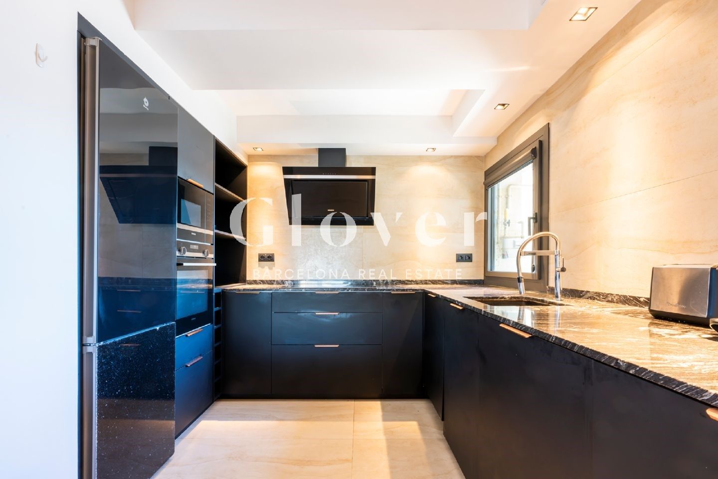 Cuina de Pis en venda en  Barcelona Capital amb Aire condicionat, Calefacció i Terrassa