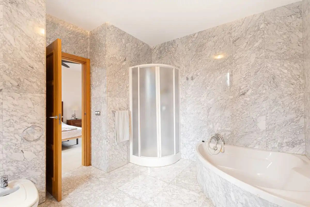 Chalet con terraza en venta en Calle Begonia, imagen 19