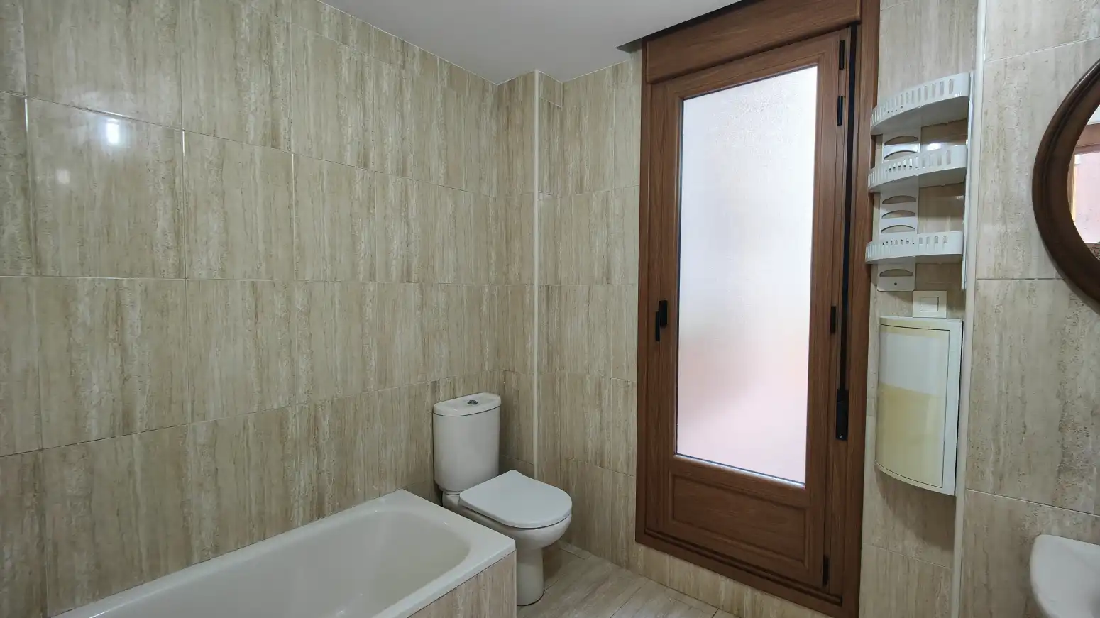 Badezimmer von Wohnung zum Verkauf in Gijón  mit Heizung, Terrasse und Abstellraum