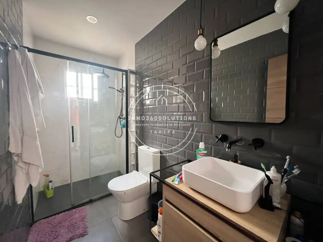 Baño de Piso en venta en Tarifa con Terraza y Amueblado