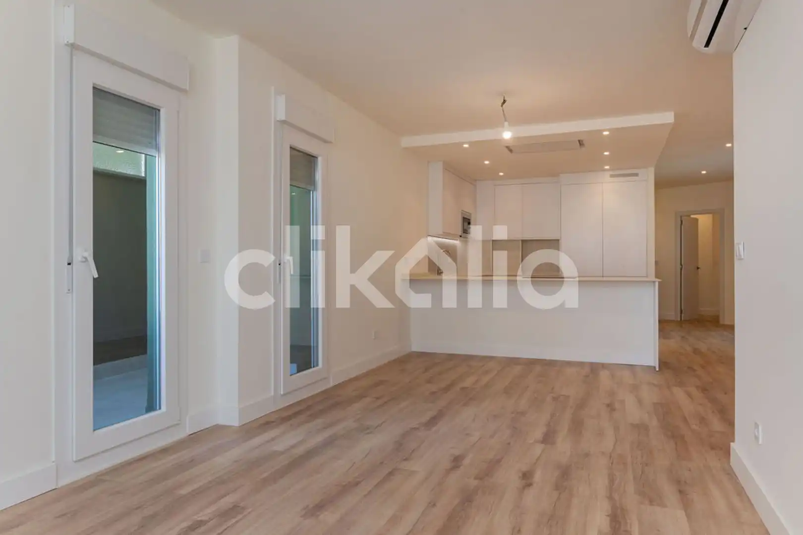 Kitchen of Flat for sale in  Cádiz Capital  with Air Conditioner, Terrace and Swimming Pool