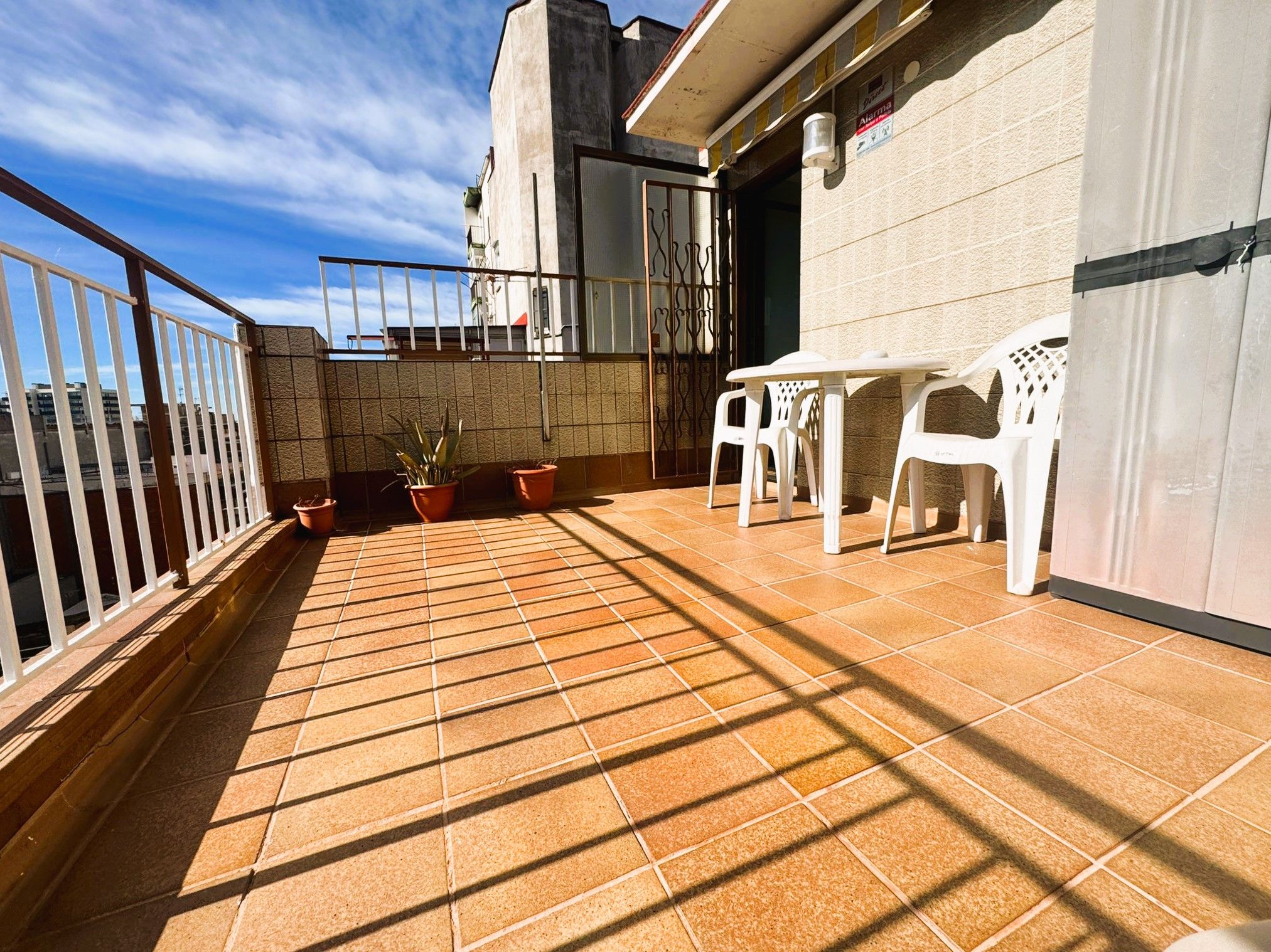 Terraza de Ático en venta en L'Hospitalet de Llobregat con Calefacción y Terraza