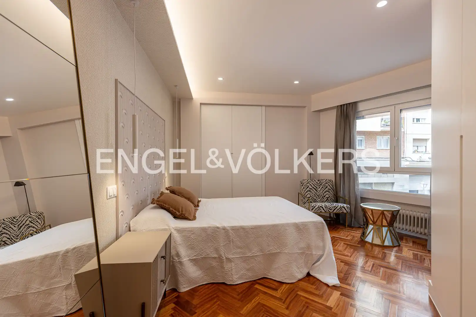 Schlafzimmer von Wohnung zum Verkauf in Madrid mit Klimaanlage, Heizung und Parkett