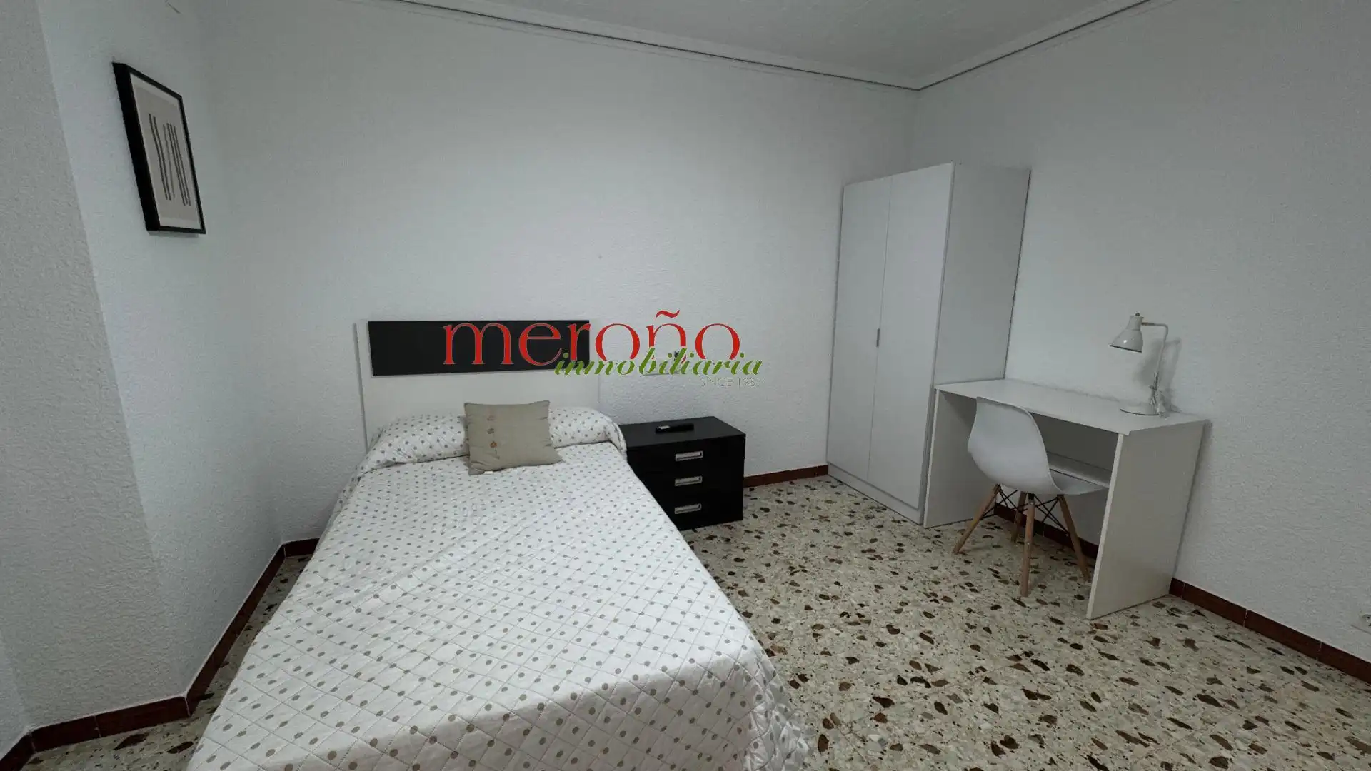 Habitación en Plaza Crevillente - Antiguos Juzgados - El Asilo